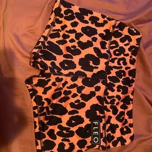 FLEO crossfit shorts MEDIUM